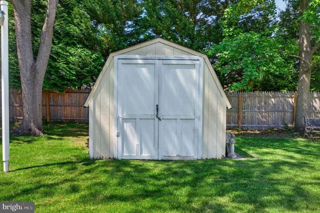 216 HAMILTON RD, Marlton, NJ 08053