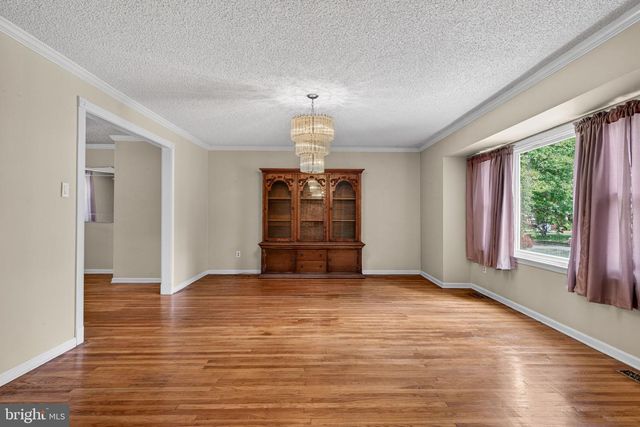 216 HAMILTON RD, Marlton, NJ 08053