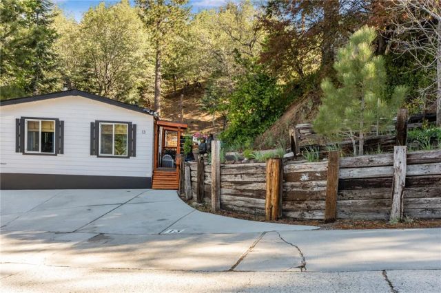 32455 Highway 18 13, Running Springs, CA 92382