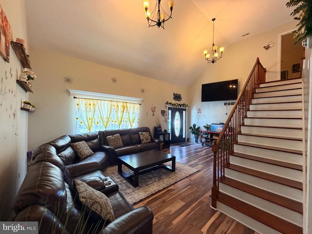 608 W MAIN ST, Fruitland, MD 21826