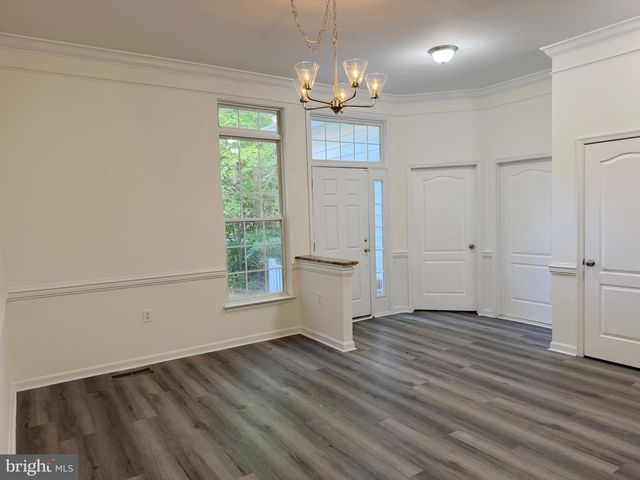 1 FREEPORT LN, Berlin, MD 21811