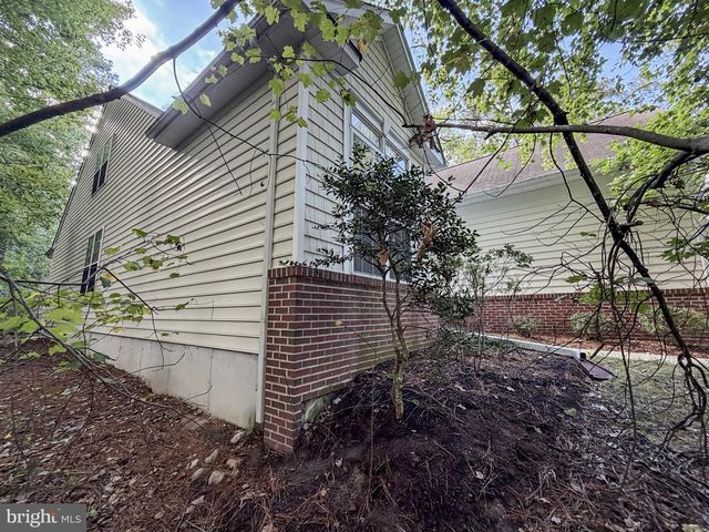 1 FREEPORT LN, Berlin, MD 21811