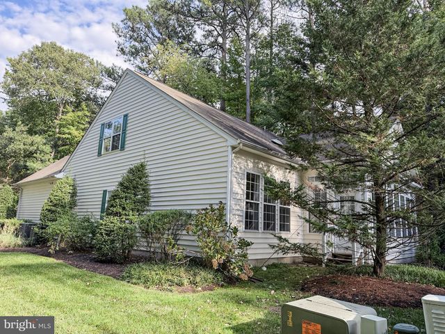 1 FREEPORT LN, Berlin, MD 21811