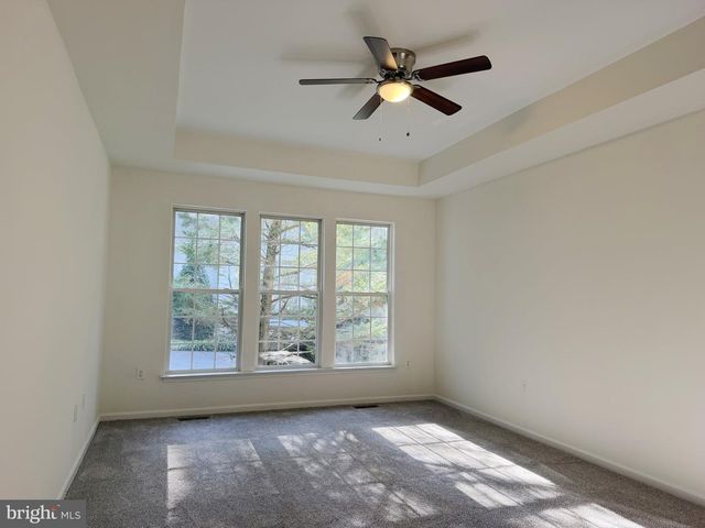 1 FREEPORT LN, Berlin, MD 21811
