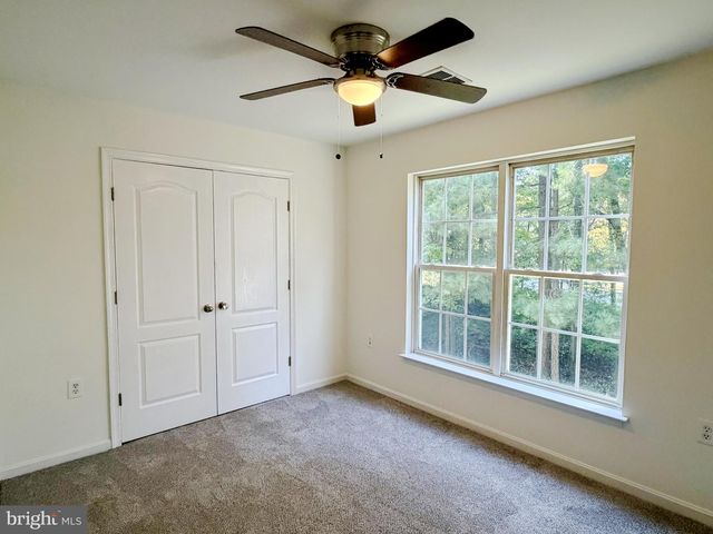 1 FREEPORT LN, Berlin, MD 21811