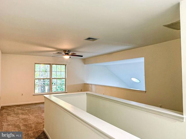 1 FREEPORT LN, Berlin, MD 21811