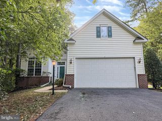 1 FREEPORT LN, Berlin, MD 21811