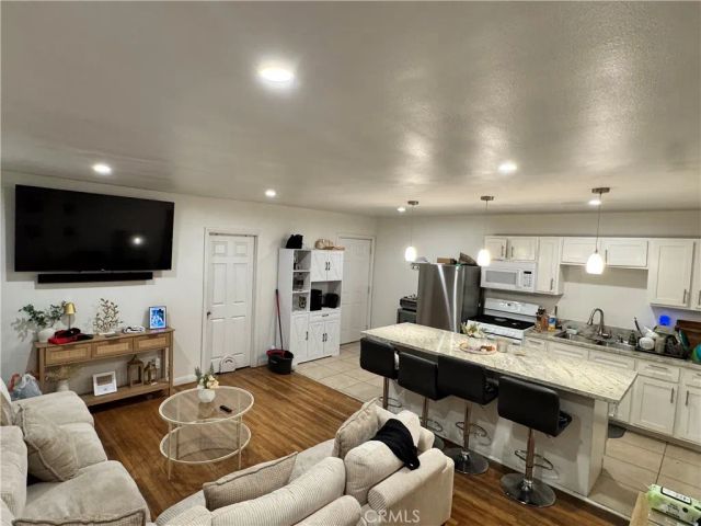 1605 W 87th, Los Angeles, CA 90047