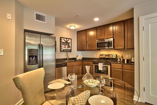 924 E 51st ST 106, Austin, TX 78751