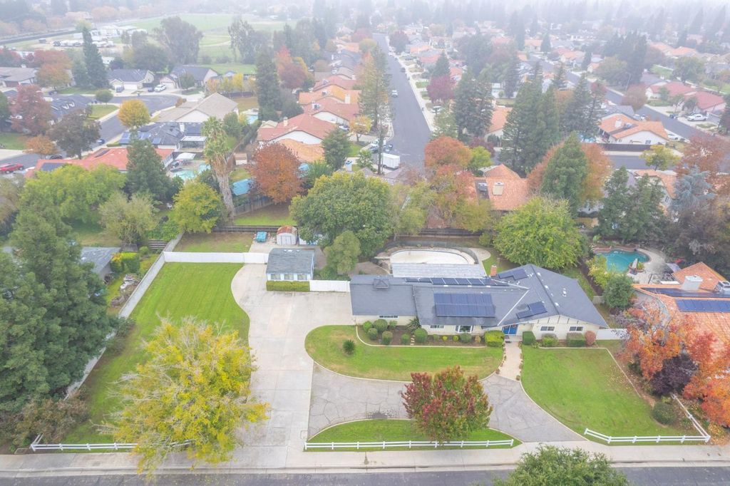 424 Temperance Avenue, Clovis, CA 93611