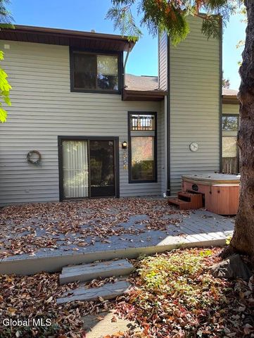 102 Meadowbrook Drive, Bethlehem, NY 12159