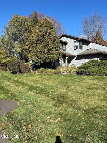 102 Meadowbrook Drive, Bethlehem, NY 12159