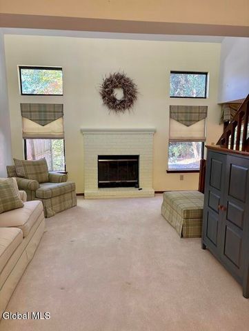 102 Meadowbrook Drive, Bethlehem, NY 12159