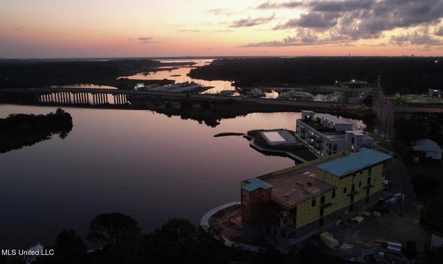 1302 Magnolia Street, B301, Gulfport, MS 39507