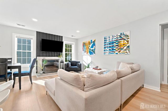 3195 Cypress Court, South Brunswick, NJ 08852