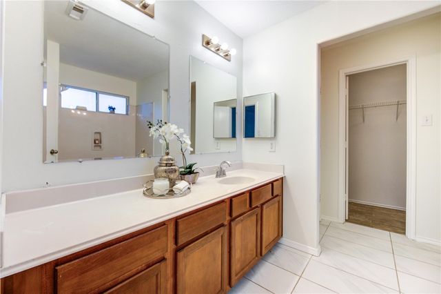 9926 Myrtle Field Lane, Houston, TX 77044