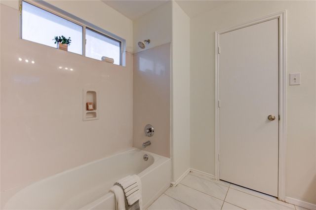 9926 Myrtle Field Lane, Houston, TX 77044