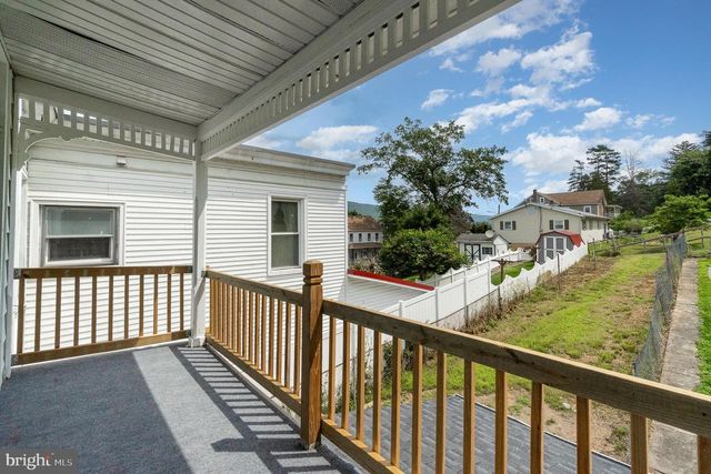 609 SPRUCE ST, Lykens, PA 17048