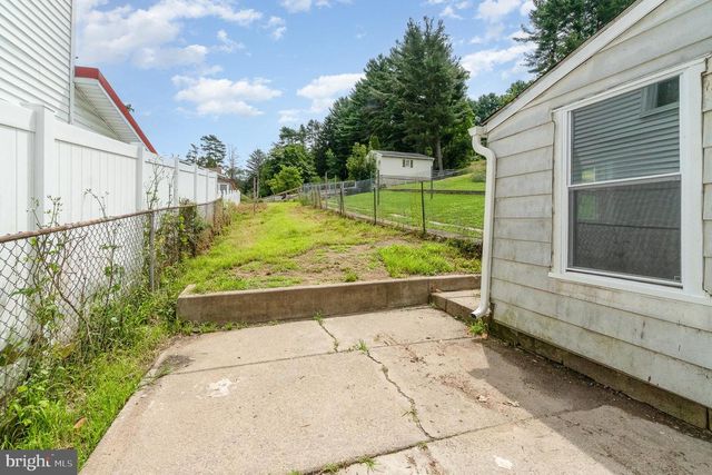 609 SPRUCE ST, Lykens, PA 17048