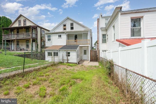 609 SPRUCE ST, Lykens, PA 17048