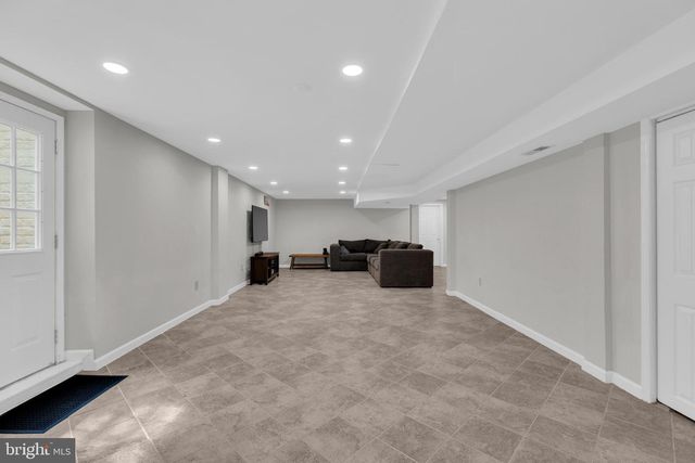 7707 LAKE GLEN DR, Glenn Dale, MD 20769