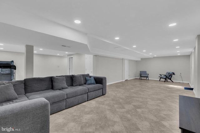 7707 LAKE GLEN DR, Glenn Dale, MD 20769