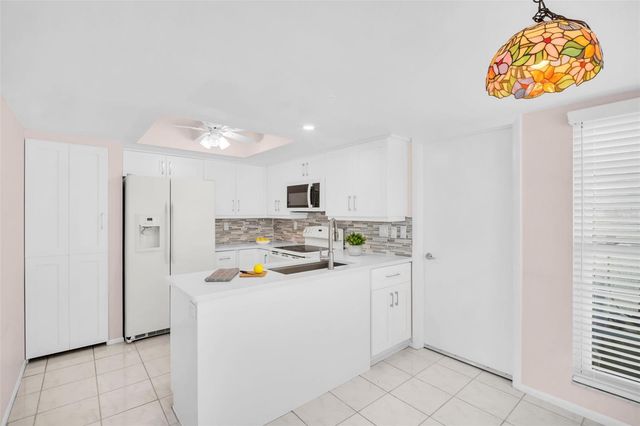 3466 SUTTON PLACE, Palm Harbor, FL 34684