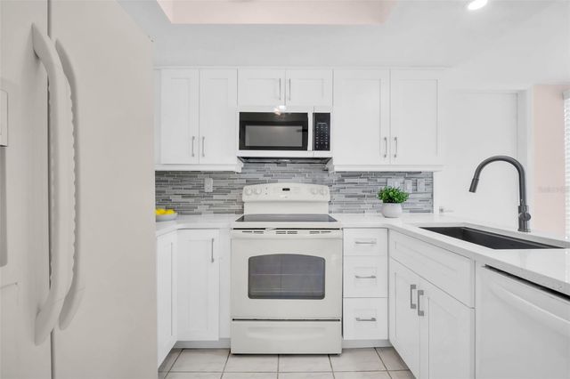 3466 SUTTON PLACE, Palm Harbor, FL 34684