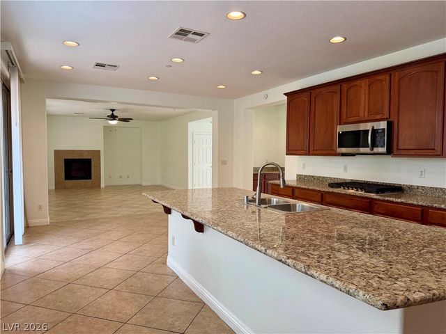 7873 Sleeping Lily Drive, Las Vegas, NV 89178