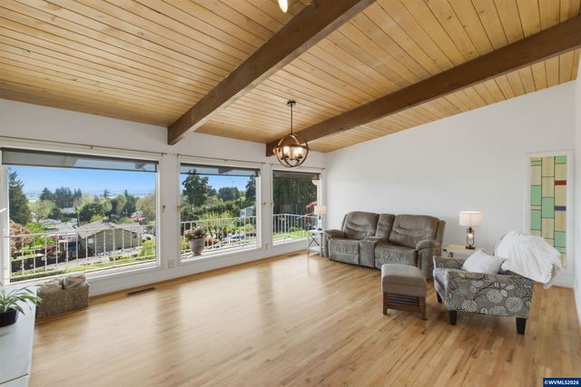 3337 13th St SE, Salem, OR 97302