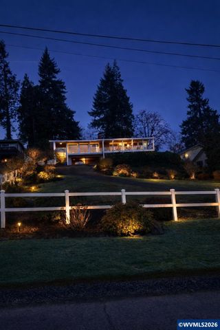 3337 13th St SE, Salem, OR 97302