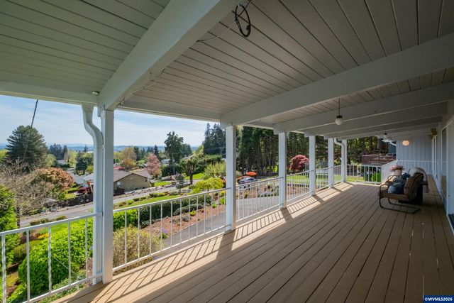 3337 13th St SE, Salem, OR 97302