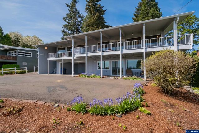 3337 13th St SE, Salem, OR 97302