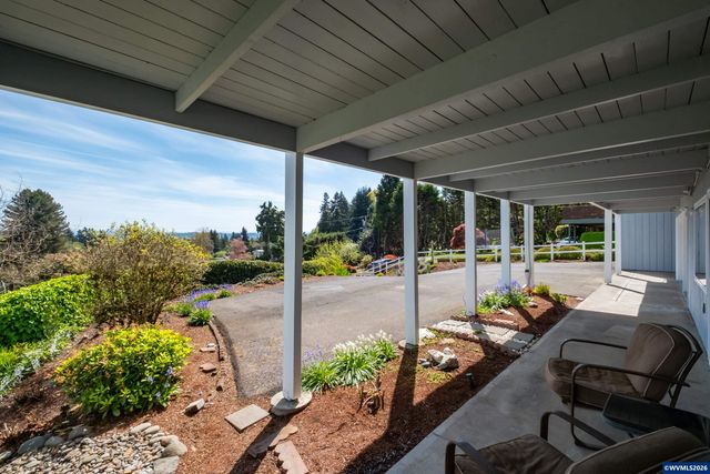 3337 13th St SE, Salem, OR 97302