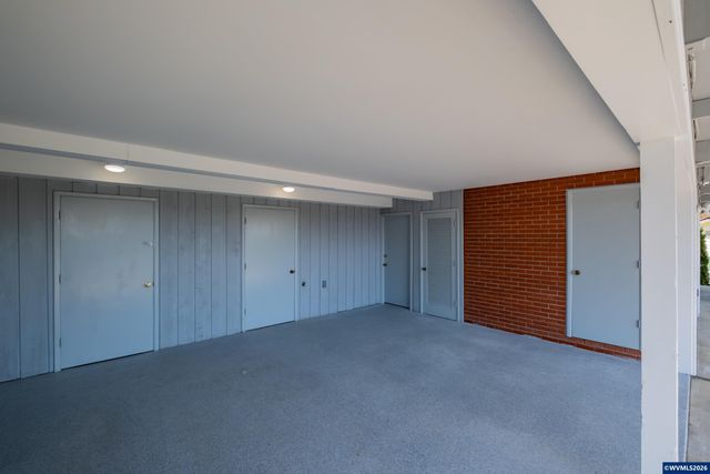 3337 13th St SE, Salem, OR 97302