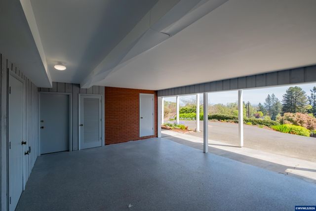 3337 13th St SE, Salem, OR 97302