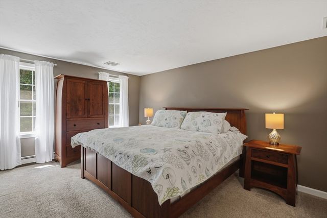 115 Hunter Road, Uxbridge, MA 01569