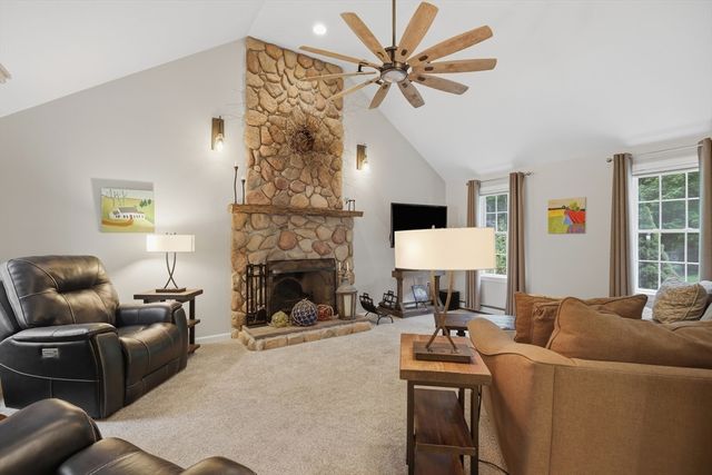 115 Hunter Road, Uxbridge, MA 01569