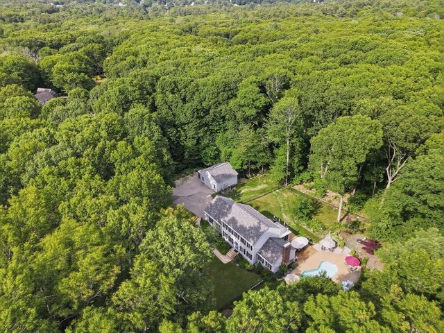 115 Hunter Road, Uxbridge, MA 01569