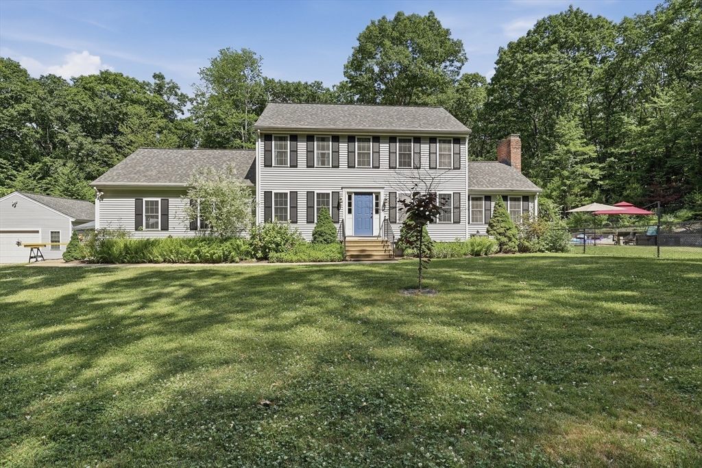 115 Hunter Road, Uxbridge, MA 01569