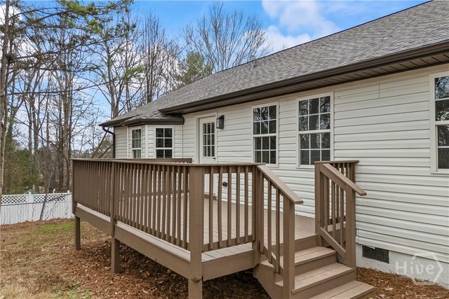 475 Hilltop Way, Toccoa, GA 30577