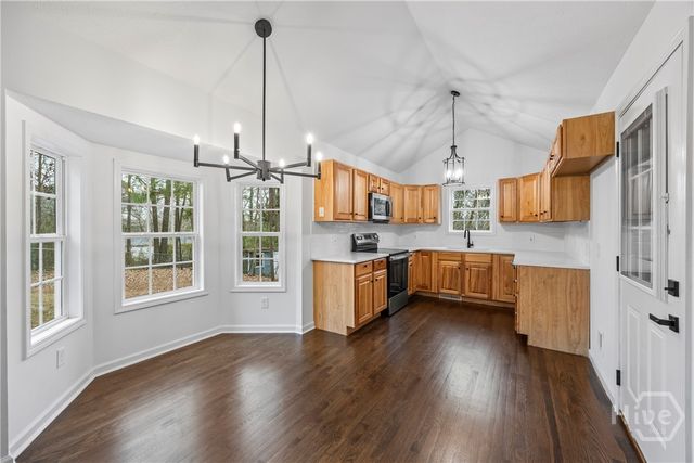 475 Hilltop Way, Toccoa, GA 30577