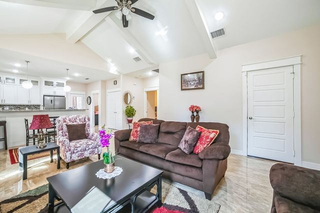 1207 S Lenox Street, Tyler, TX 75701