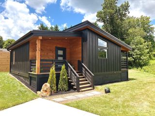 474 Upper Grassy Branch Road, Asheville, NC 28805