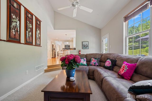 59 Amberfield Road, Robbinsville, NJ 08691