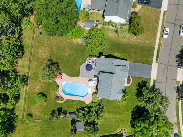 59 Amberfield Road, Robbinsville, NJ 08691