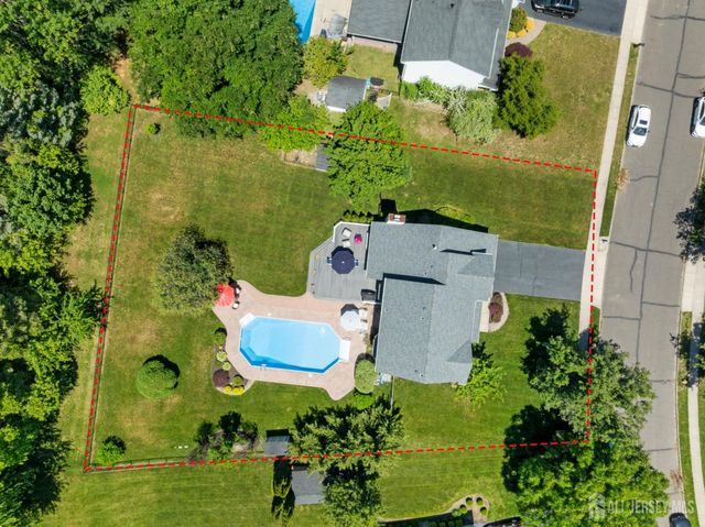 59 Amberfield Road, Robbinsville, NJ 08691