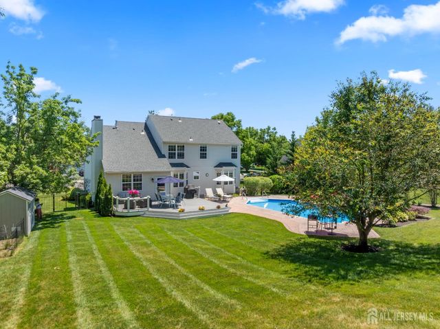 59 Amberfield Road, Robbinsville, NJ 08691