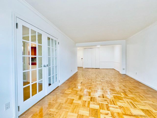 600 Locust Street 2J, Mount Vernon, NY 10552