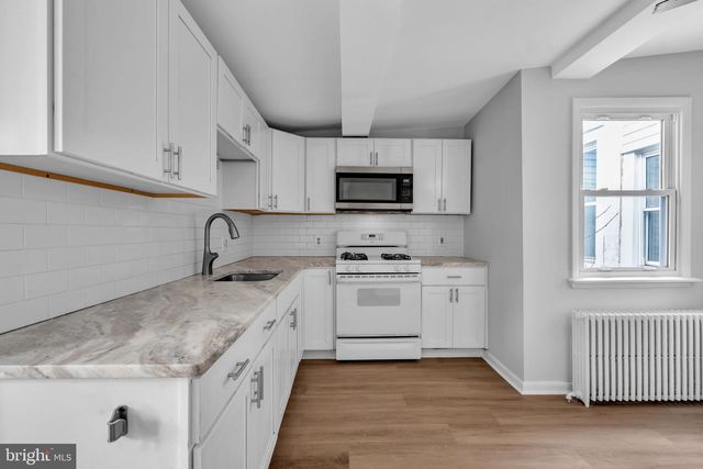 414 MIDDLESEX ST, Gloucester City, NJ 08030